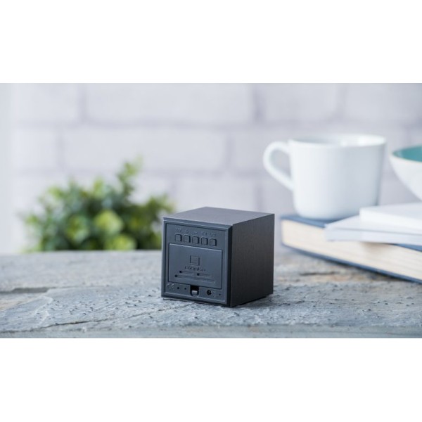 Gingko - Cube Click Clock Black Blue LED (GK08B10)