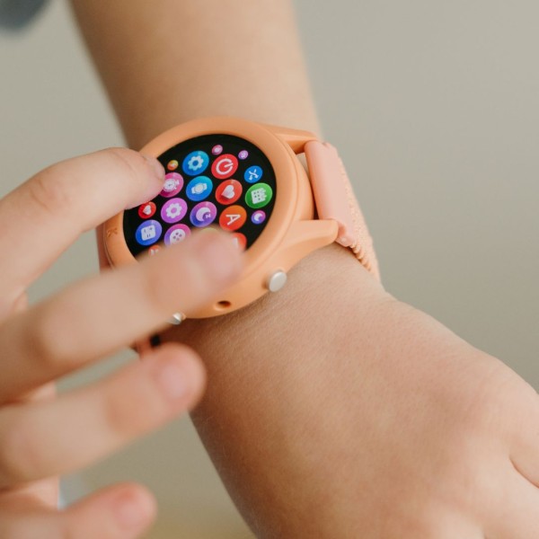 KIDYWOLF - Ρολόι Smartwatch με οθόνη αφής & επαναφορτιζόμενη μπαταρία - peach (KDW-182730)