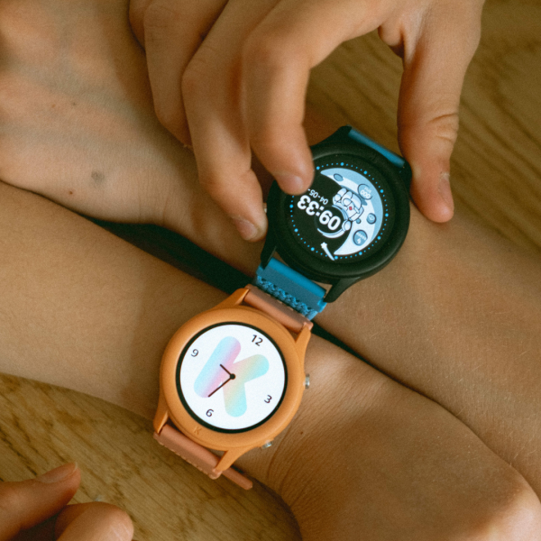 KIDYWOLF - Ρολόι Smartwatch με οθόνη αφής & επαναφορτιζόμενη μπαταρία - peach (KDW-182730)