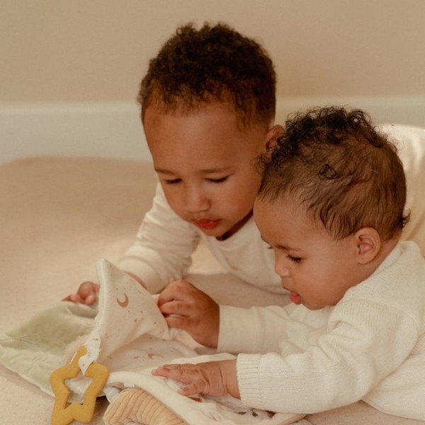 Little Dutch - Υφασμάτινο Βιβλιαράκι Δραστηριοτήτων Newborn Naturals (LD8407)