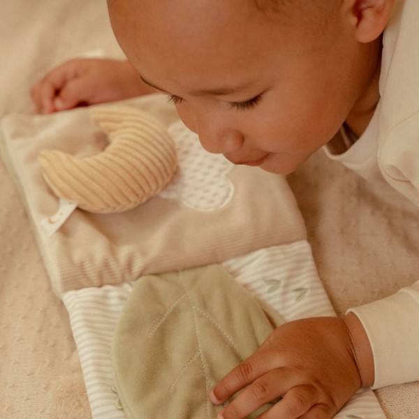 Little Dutch - Υφασμάτινο Βιβλιαράκι Δραστηριοτήτων Newborn Naturals (LD8407)