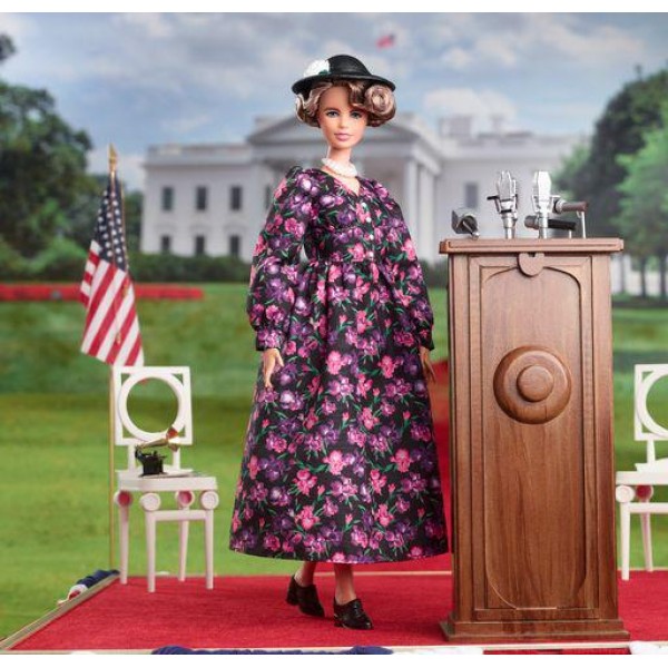 Barbie - Inspiring Women Eleanor Roosevelt (GTJ79)