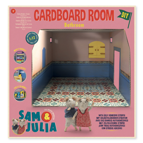 Sam and Julia - Cardboard Bathroom (SM900001)